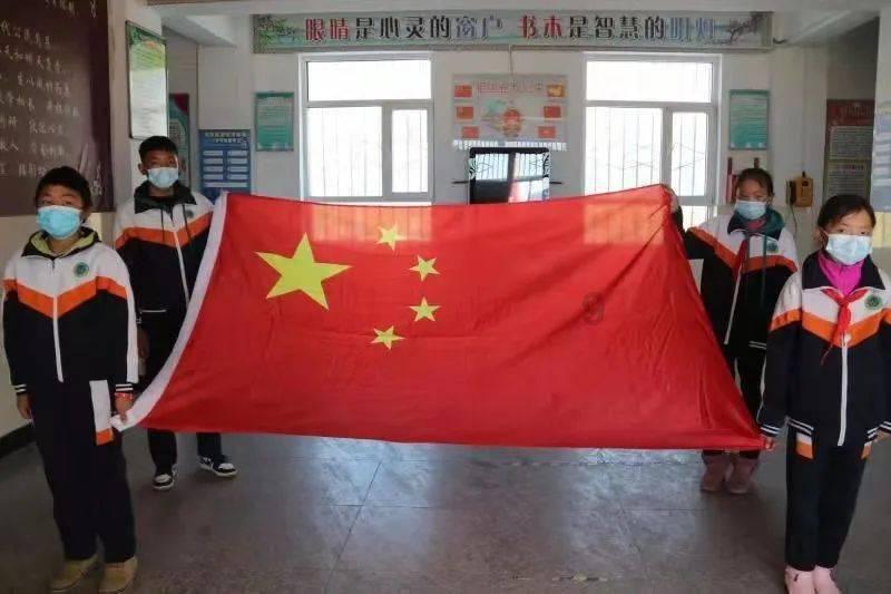 逃出昏暗的地下室2